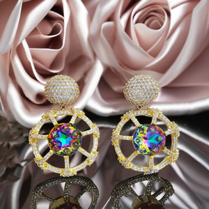 Boucles d'oreilles ethniques en diamant américain pour femmes Matériau en laiton Occasion de fête au prix de gros - Product Image 1