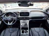 Santa Fe en bon état, essence, blanc, SUV d'occasion, véhicule familial de taille moyenne, utilitaire sport, turbo, cuir, R18, conduite à gauche, couleur foncée