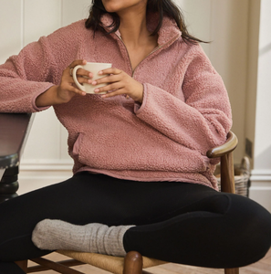 เสื้อฮู้ดดี้พิมพ์ลายโลโก้แบบกำหนดเอง ไซส์ใหญ่ ผ้าฟลีซ สำหรับผู้หญิง ขายส่ง เสื้อสเวตเชิ้ตคอกลมผ้าฝ้ายสไตล์วินเทจสำหรับผู้หญิง - Product Image 5