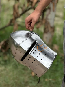 Auténtico Casco Barbute Medieval Renacentista de Hierro Pulido Calibre 18 con Visera Desmontable, Armadura Histórica Funcional para Navidad - Product Image 4