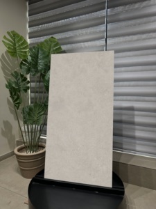 กระเบื้องเซรามิก CRAFTER TAUPE คุณภาพสูง ผิวมันเงา/ด้าน หรูหรา สำหรับปูพื้นและผนัง ตกแต่งภายในสไตล์โมเดิร์น มีจำหน่ายแล้ว - Product Image 3