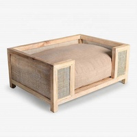 Luxus-Hunde bett aus Holz Weiß gewaschene Holz betten für Haustiere mit Rattan Cane Großhandel Hand gefertigter OEM Akzeptabel von Vietnam Factory