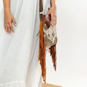 Genuine <b>Leather</b> <b>Tooling</b> carving stitch Handmade Tassel Crossbody Bag Daily Used High Quality Latest Fashion <b>Leather</b> Bag Women - Product Image 3