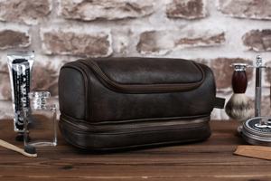 กระเป๋าหนังแท้กันน้ำสไตล์วินเทจสำหรับผู้ชายชุดเครื่องแป้งชุดที่โกนหนวดมีซิปของขวัญ TYG-0009B - Product Image 5