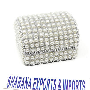 Caja de Joyería con Cuentas de Calidad de Exportación, Caja de Regalo Decorativa Hecha a Mano con Laca Brillante, Caja Cuadrada Dorada Brillante para Pastillas - Product Image 6