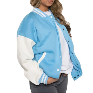 Veste universitaire personnalisée pour femme, coupe courte, manches en cuir et laine, patchs en chenille, broderies, veste bomber style Letterman - Product Image 3