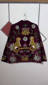 Veste en velours brodée de fleurs faite à la main, manteau bohème Suzani - Product Image 6