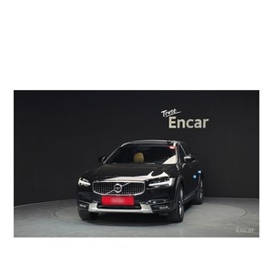 Volvo V90 T5 Pro AWD de mars 2020, 148 261 km, boîte automatique, conduite à gauche, sièges en cuir, norme d'émission Euro V, hayon arrière - Product Image 3