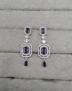 Pendientes colgantes con piedra de corte octogonal y forma de lágrima, pendientes brillantes con diamantes americanos para recepciones y fiestas, proveedor de pendientes. - Product Image 6