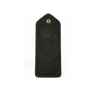 Insigne de grade personnalisé avec un design élégant, un tissu résistant et une finition soignée pour les uniformes, les vestes et les accessoires. - Product Image 3