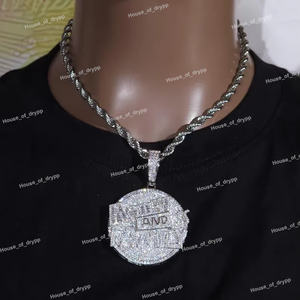 Colgante Redondo con Diseño de Dinero y Esfuerzo, Elaborado en Plata 925 con Diamante Moissanita, Estilo Hip Hop de Lujo con Incrustaciones de Piedras - Product Image 2