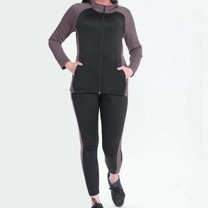 Conjunto Deportivo de 2 Piezas para Mujer, Chaqueta con Capucha y Cierre, con Bolsillos y Pantalones con Cordón, Color Sólido, Manga Larga, Tejido de Punto, OEM ODM - Product Image 3