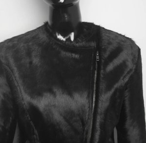 แจ็กเก็ตหนังวัวแท้สีดำสำหรับผู้หญิง, แจ็คเก็ตหนังสไตล์นักขี่จักรยานพร้อมกระเป๋า - Product Image 5