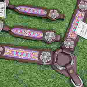 Conjunto de cabezada y pechera de cuero estilo western: Concho floral, diseño de cuero crudo entrecruzado - Product Image 4