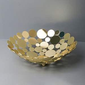 Panier à fruits décoratif en métal fait main pour la décoration de la maison et de la salle à manger, avec une touche artistique et une grande capacité, aux meilleurs prix - Product Image 4