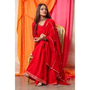 ชุดเดรสทรงเอไลน์สีแดงกุหลาบประดับด้วยลายปักสีทองแบบแฮนด์เมด ไซส์ XS เอวทรงเอ็มไพร์ คอไขว้แบบผูกเชือก ผ้าออร์แกนซ่า - Product Image 6