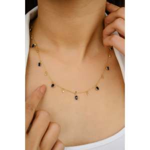 Collier vintage en or 18 carats avec saphir bleu et diamants sertis clos, chaîne serpent - Product Image 4