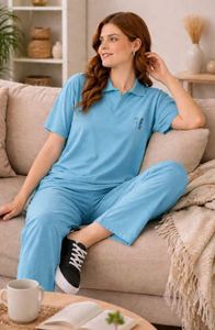 Conjunto elegante de top corto y pantalón de verano para mujer, conjunto de dos piezas con estampado moderno de proveedor indio a precio de mayoreo. - Product Image 3