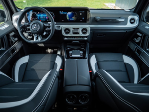 Mercedes Benz G63 AMG MY26 Frozen Manufaktur Caméra 360° Attelage de remorquage Faible kilométrage SUV de luxe - Product Image 4