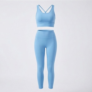 Conjunto de yoga sin costuras para mujer, estilo chaleco de una pieza, sujetador deportivo, pantalones cortos de cintura alta con efecto levanta glúteos, traje de entrenamiento físico. - Product Image 1