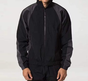 Ensemble de survêtement deux pièces hiver décontracté avec veste coupe-vent en nylon tissé, doublée, épaisse, écologique, à capuche et logo, et pantalon - Product Image 6