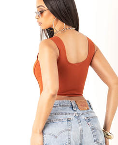 Top Deportivo Transpirable de Manga Larga con Aberturas para Mujer 2026, Top Corto de Yoga de Malla de Secado Rápido, Logotipo Personalizado, Talla Grande, Venta al por Mayor - Product Image 2