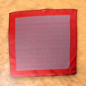 Pochette de costume Cherry Dot pour homme, élégante |   Mouchoir à motif pois |   Mariage d'affaires formel |   Idée cadeau accessoire de costume de fête - Product Image 4