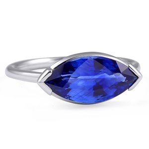 Bague de mariage en or blanc 14 carats avec saphir bleu taille marquise et diamant bleu de laboratoire, sertie demi-cerclée, vente en gros - Product Image 2