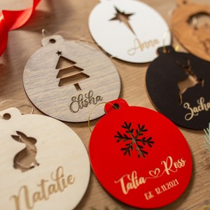 Adorno Navideño de Madera Personalizado con Nombre Grabado, Decoración Colgante para Árbol de Navidad - Product Image 5