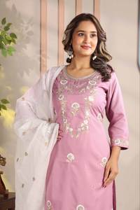 Ensemble de kurta en coton ethnique élégant avec dupatta de créateur - Product Image 2