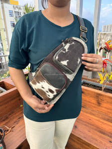 La más nueva moda de pelo en piel de vaca al aire libre solo hombro pecho bolsa occidental cuero genuino ciclismo deportes bandolera para Unisex - Product Image 3