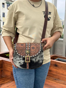 กระเป๋าหนังวัวสะพายข้างทำด้วยมือคุณภาพสูงมาใหม่กระเป๋าคาดลำตัวทำด้วยมือของผู้หญิงผ้าไนลอนแท้ซับในโลโก้ตะวันตก - Product Image 4