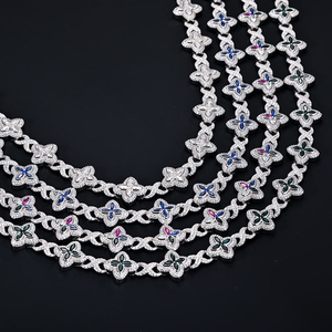 Collier à maillons en forme de fleur de trèfle en moissanite, chaîne de bijoux hip-hop glacée, collier statement style pierres précieuses colorées pour hommes et femmes - Product Image 1