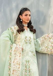 Elegant Pakistani <b>Women</b> Salwar Kameez With Floral Embroidery And Beaded Work Traditional Wedding Dress 2026 New Arrivals - Product Image 4