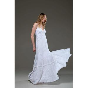 Vestido largo de encaje blanco para mujer, con tirantes finos, sin mangas, cuello en V, estilo bohemio, con volantes, para verano, playa o resort - Product Image 4