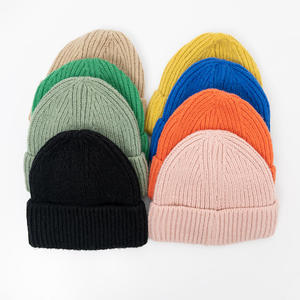 Bonnet unisexe en tricot torsadé avec tissu acrylique extensible doux, bonnet chaud d'hiver pour un usage quotidien décontracté en extérieur - Product Image 6