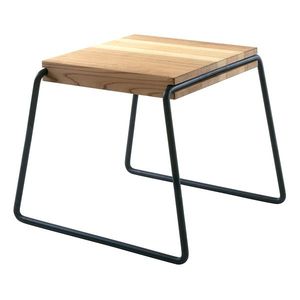 Taburete metálico elegante diseñado con asiento acolchado y reposapiés para la decoración contemporánea del comedor del hogar. - Product Image 3