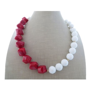 Collar con Colgante de Cuentas de Resina Hechas a Mano Personalizadas APEX ALIGN para Mujer, para Usar en Fiestas, con Valoración de Terceros - Product Image 1
