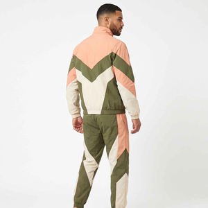 Conjunto de cortavientos personalizado para marcas de ropa urbana estadounidenses con cortavientos de nailon arrugado y ropa al por mayor - Product Image 6