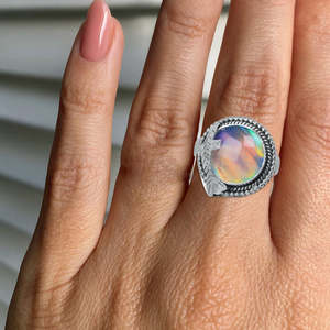 แหวนเงินแท้ชุบเงินประดับโอปอลออโรร่าธรรมชาติคุณภาพสูง ขายส่งจำนวนมาก แหวนแฟชั่นประดับพลอยทองเหลือง กันน้ำ - Product Image 4
