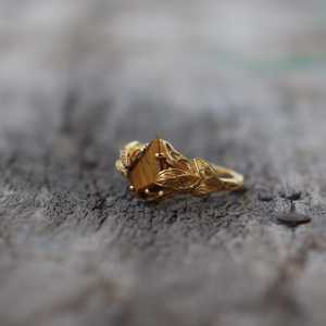 Bague Œil de Tigre en Pierre Précieuse, Modèle Cerf-volant d'Inspiration Naturelle, en Argent Sterling 925 Plaqué Or 14K, Cadeau de Fiançailles Délicat - Product Image 2