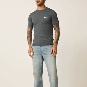 T-shirt décontracté léger et uni pour homme, coupe classique, en molleton polyester/coton, respirant, écologique, séchage rapide, pour tenues quotidiennes - Product Image 3