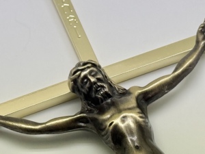 ไม้กางเขนโลหะแขวนพระเยซูสร้างแรงบันดาลใจทางศาสนา inri - Product Image 1