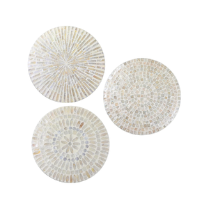 Assiettes suspendues artisanales en nacre de coquillage côtier pour chambre, salle de bain, maison, bureau, hôtel, du Vietnam - Product Image 1