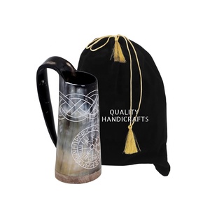 Mug en corne de buffle Viking, écologique, fait main, d'inspiration médiévale, poli, authentique, pour Noël et anniversaire - Product Image 1
