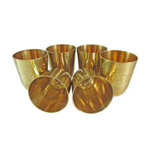 Verre à eau, vin ou jus en laiton de qualité supérieure, design élégant et raffiné, meilleur article de décoration de table. - Product Image 2