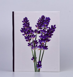 Carnet artisanal à motif lavande, couverture rigide crème, minimaliste, fleuri, avec marque-page en ruban, journal de Provence française - Product Image 5