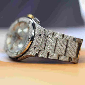 Reloj de Lujo con Cristales de Cuarzo, Diamantes Moissanite VVS, Correa de Acero Inoxidable, Esfera Redonda con Números Romanos, Estilo Hip Hop - Product Image 2