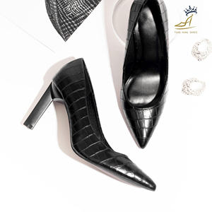 Fabricant vietnamien OEM/ODM – Escarpins de bureau en cuir PU à bout pointu et talon de 9 cm, effet croco - Product Image 1