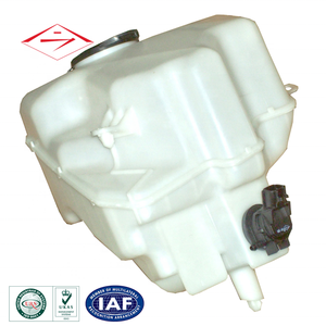 CHIN LANG 85315-47050 Systèmes de refroidissement de pièces automobiles Réservoir de lave-glace pour PRIUS 4D 04 '~ 09' Certifié ISO9001 - Product Image 1